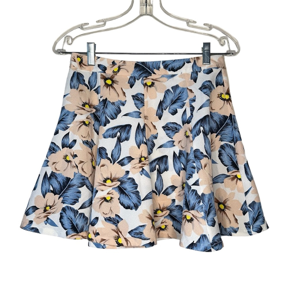 Lush Floral Flare Mini Skirt size Medium